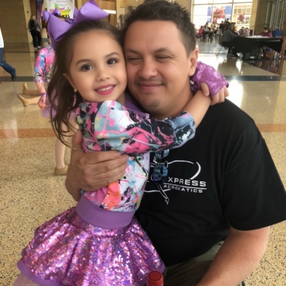 Meet your Posher, Kelly (and Presley) - Picture 6 of 12